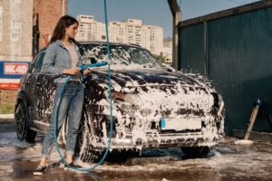 Плюсы и минусы использования автомоек высокого давления для мойки автомобиля